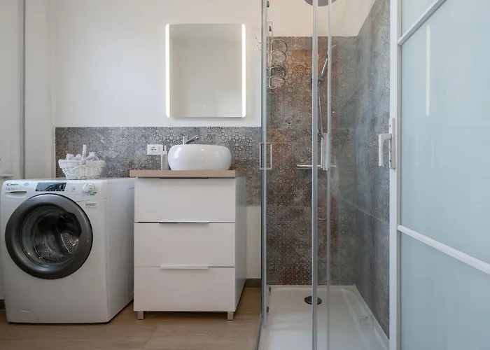 Alexa's - Elegance E Comfort For *