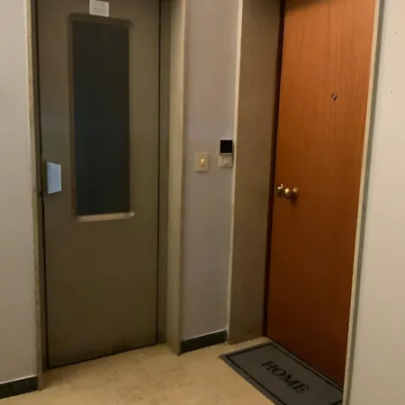 Alexa's - Elegance E Comfort For *