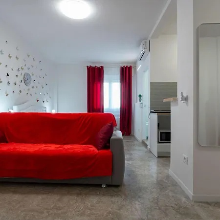 Alexa's - Elegance E Comfort For